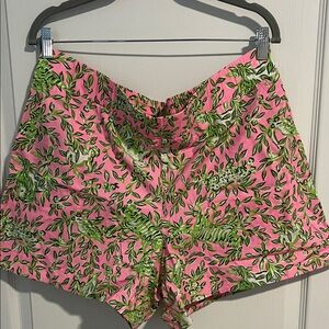 Lilly Pulitzer Alister Shorts XL